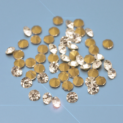 Strasstenar, 3mm, konformad baksida, klara, 2g - ca 90-110st